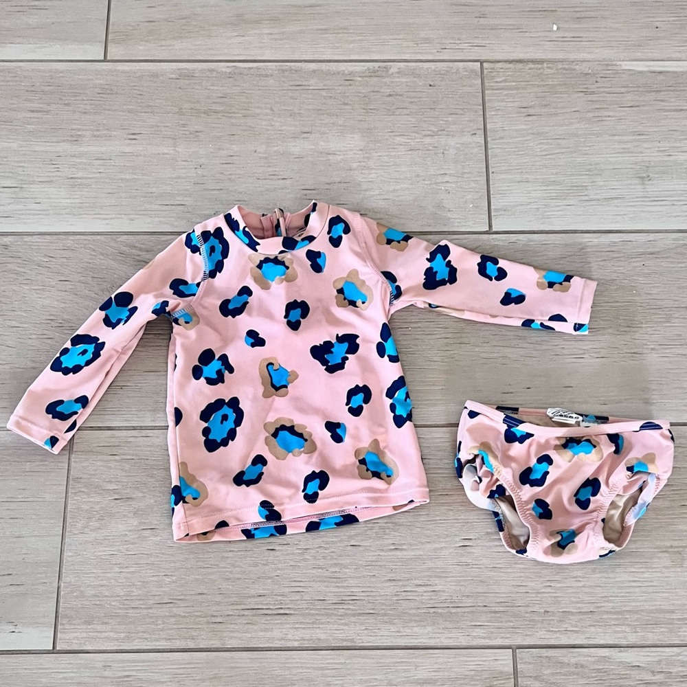 Leopard print 2-piece rash guard